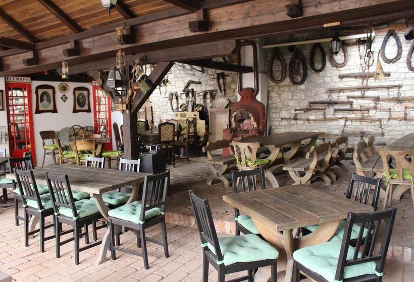 酒店 černý Kůň