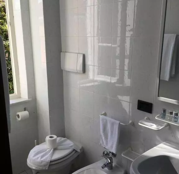 ホテル Garden Bocca Di Magra