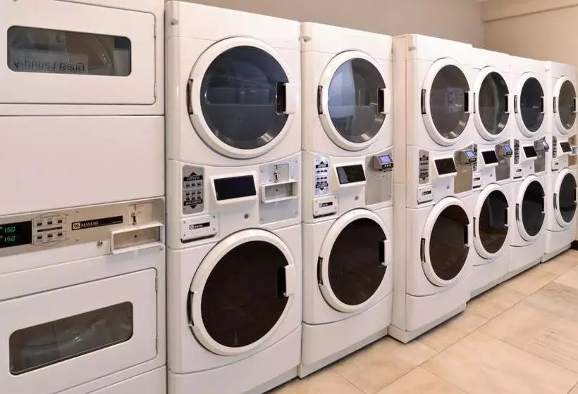 Hotelli Legacy Suites Donaldsonville St. James