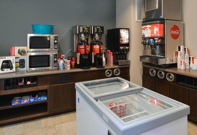 ホテル Legacy Suites Donaldsonville St. James