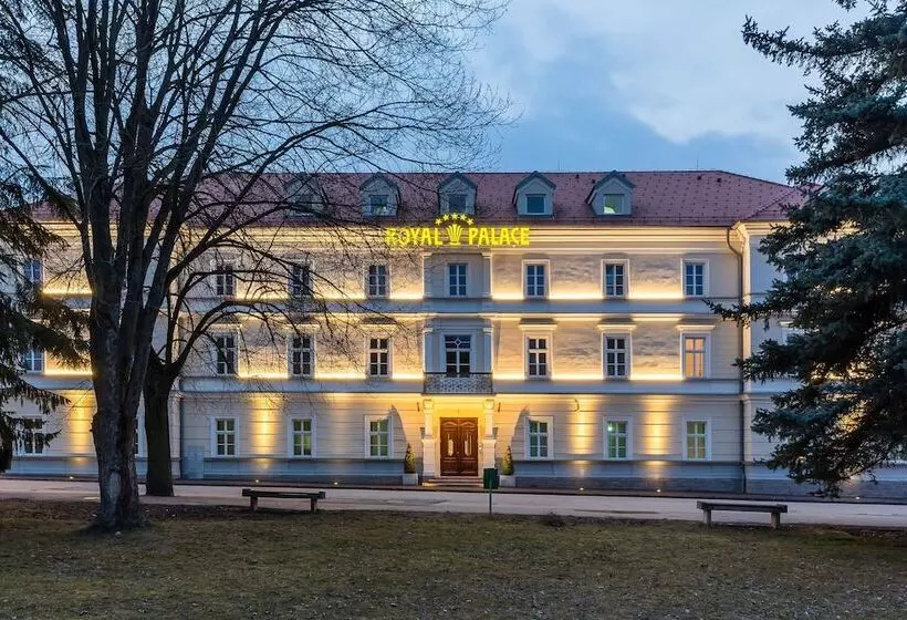 Hotelli Royal Palace