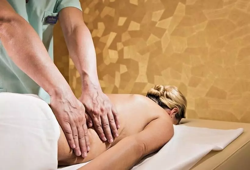 Hotelli Royal Palace