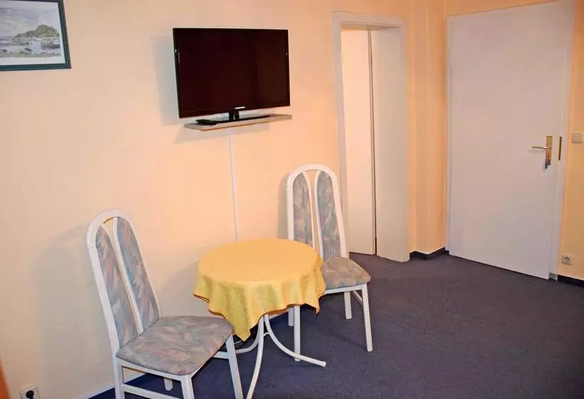 Hotelli Villa Im Ostseebad Baabe