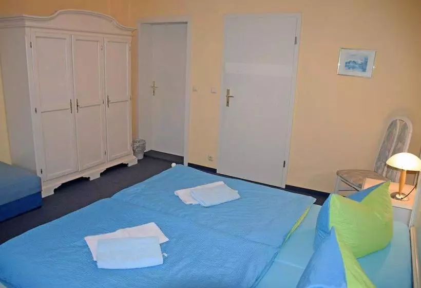 Hotelli Villa Im Ostseebad Baabe