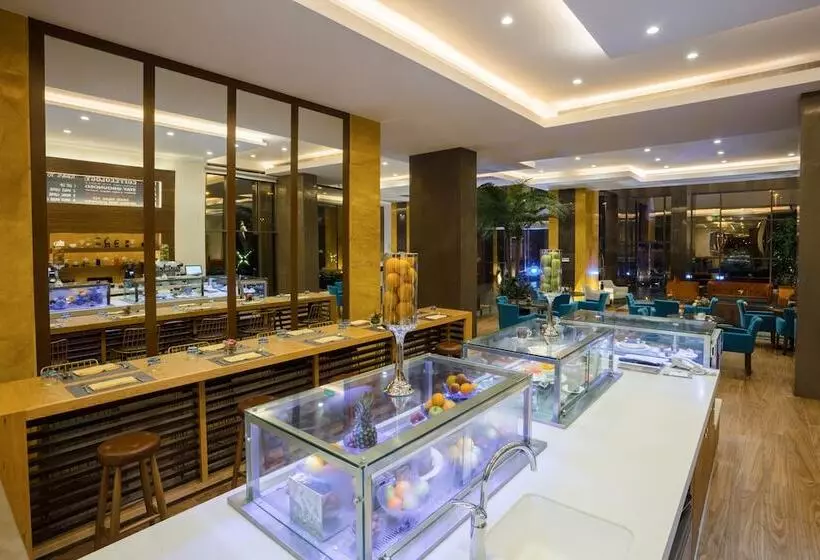 Warwick Hotel Jeddah