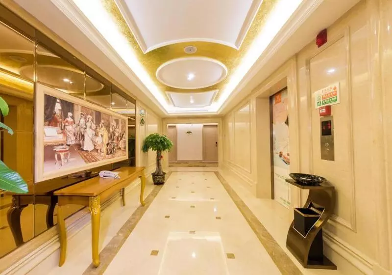 Vienna International Hotel Guangdong Zhengjiang Renming Avenue Middle Road