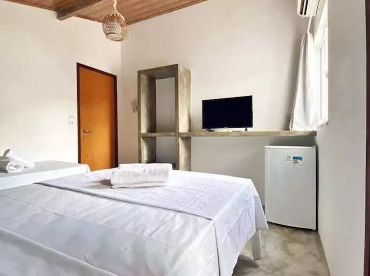 ユースホステル Pousada Primeira Praia Suítes