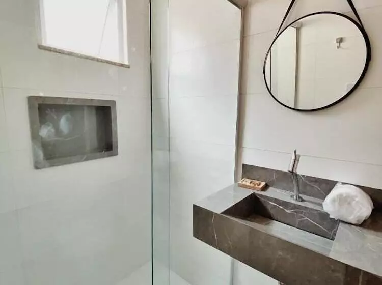 ユースホステル Pousada Primeira Praia Suítes