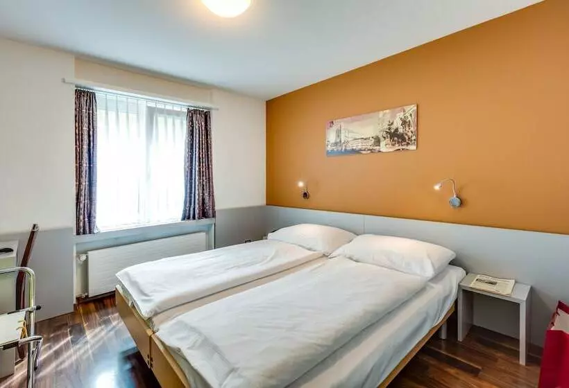 پانسیون Alexander Guesthouse Zurich Old Town