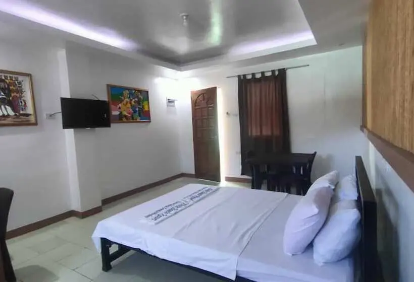 White Beach Resort Puerto Galera Powered By Cocotel	