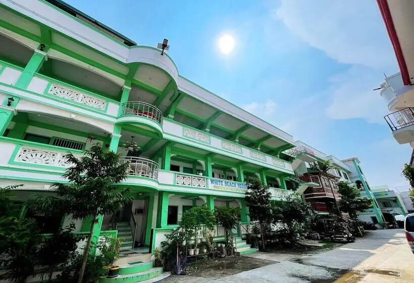 White Beach Resort Puerto Galera Powered By Cocotel	