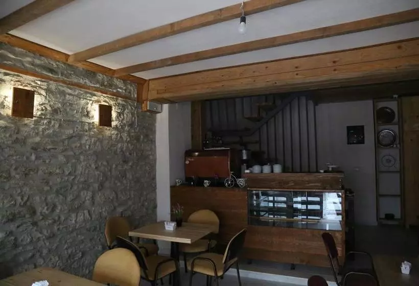 Guest House And Hostel Hani I Fisnikut