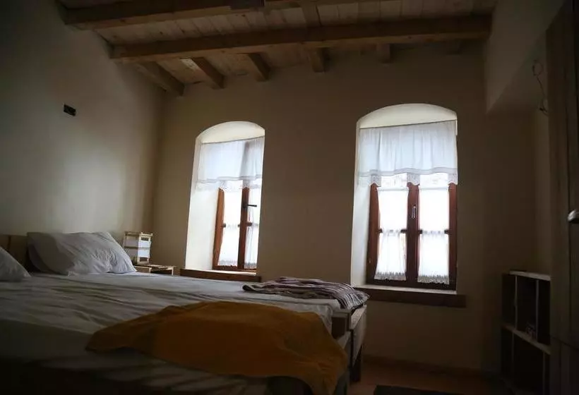 Guest House And Hostel Hani I Fisnikut