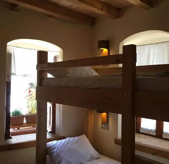 Guest House And Hostel Hani I Fisnikut