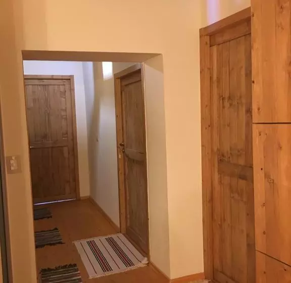 Guest House And Hostel Hani I Fisnikut
