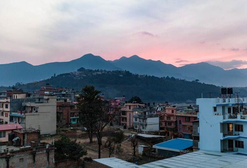 هاستل Living Hope Guest House