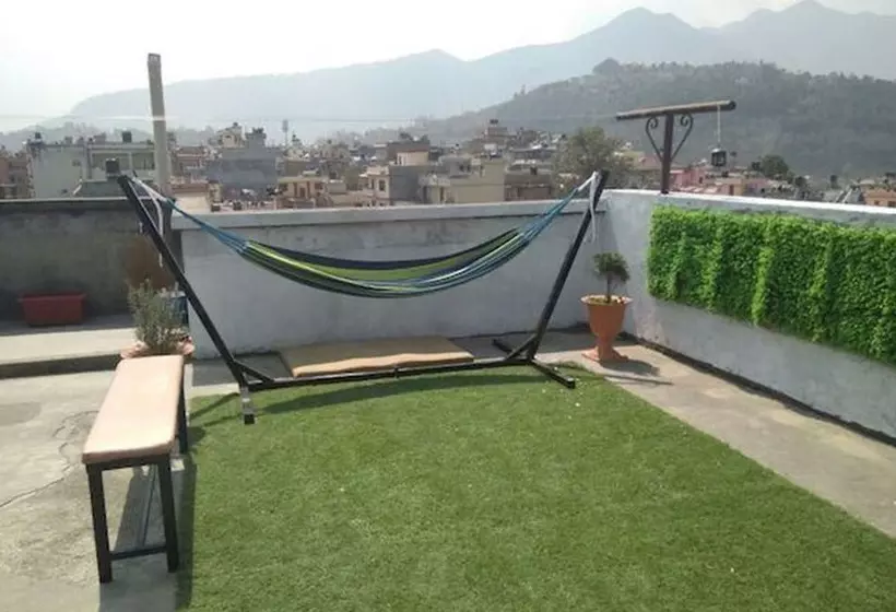 هاستل Living Hope Guest House