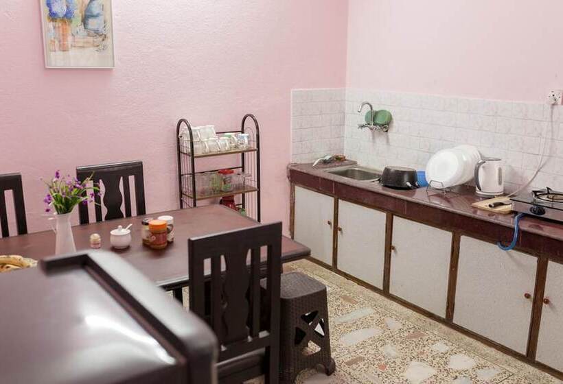 هاستل Living Hope Guest House