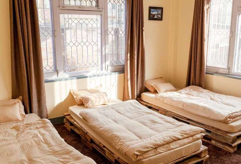 هاستل Living Hope Guest House