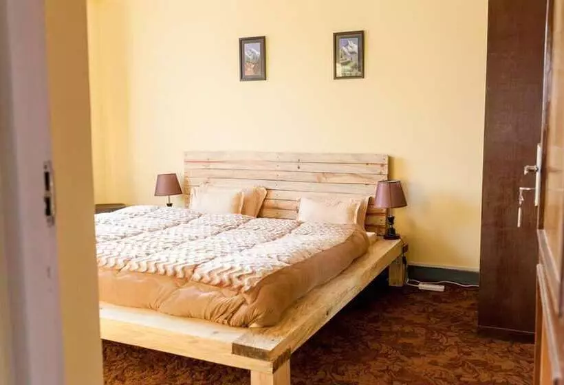 هاستل Living Hope Guest House
