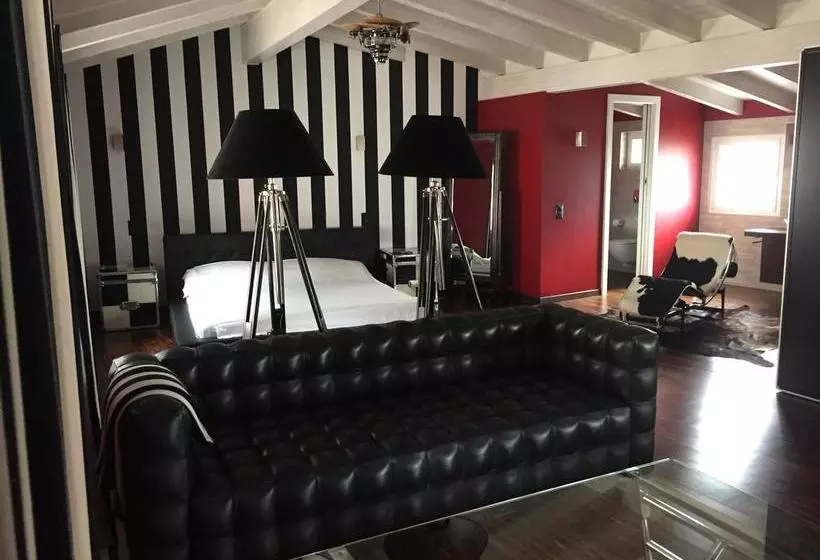 Aamiaismajoitus (B&B) Le Suites Al Lago