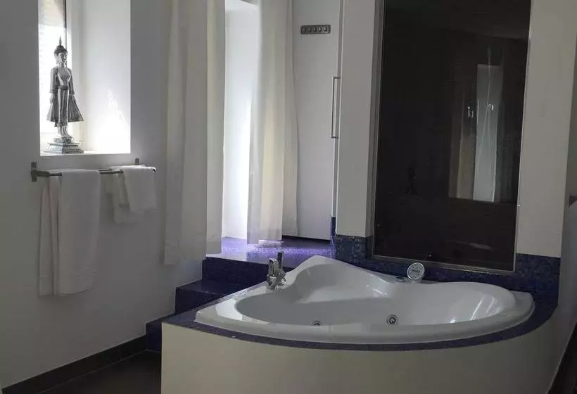 Aamiaismajoitus (B&B) Le Suites Al Lago