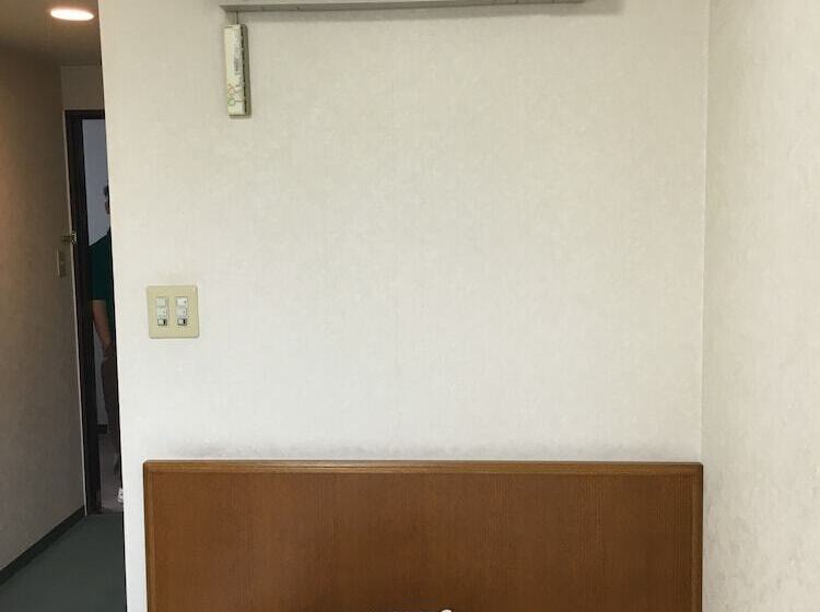 בית מלון כפרי Aoi Business