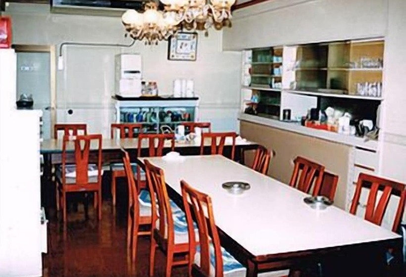 בית מלון כפרי Aoi Business