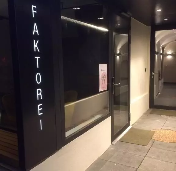 هتل Faktorei
