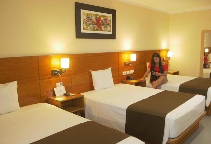 فندق águila Dorada Selva