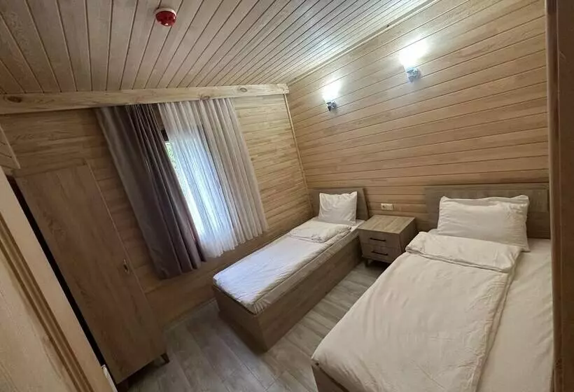 هتل Haros Suite