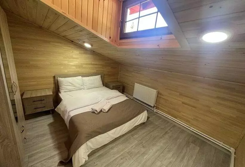 هتل Haros Suite