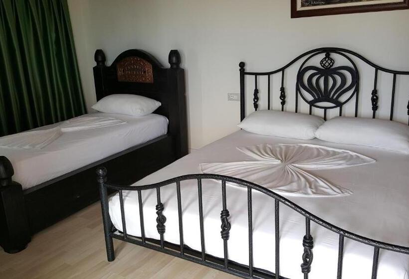 هتل Sarajet E Pashait 2