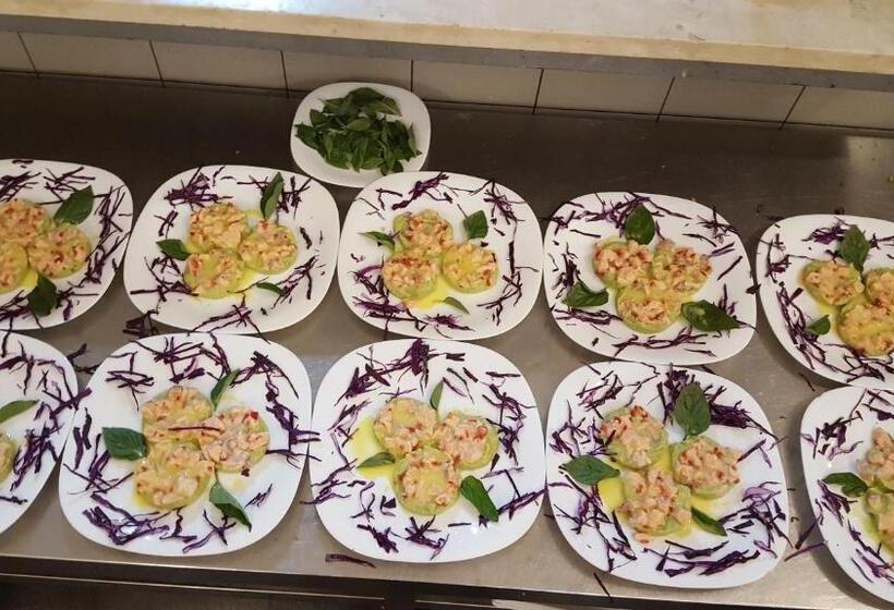 هتل Sarajet E Pashait 2