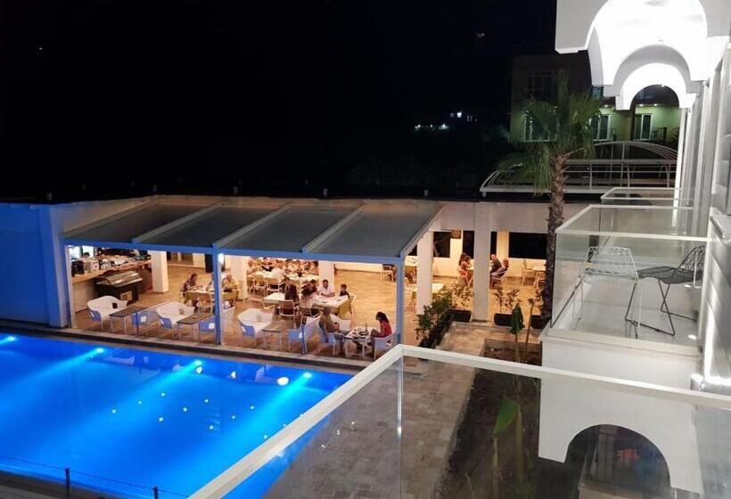 هتل Sarajet E Pashait 2