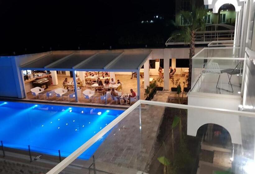 هتل Sarajet E Pashait 2