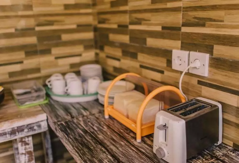 Pange Hostel Lembongan