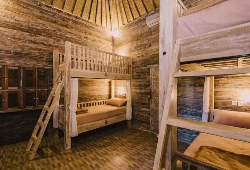 Pange Hostel Lembongan