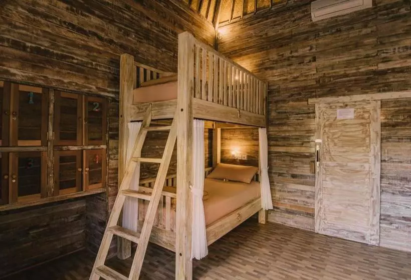Pange Hostel Lembongan
