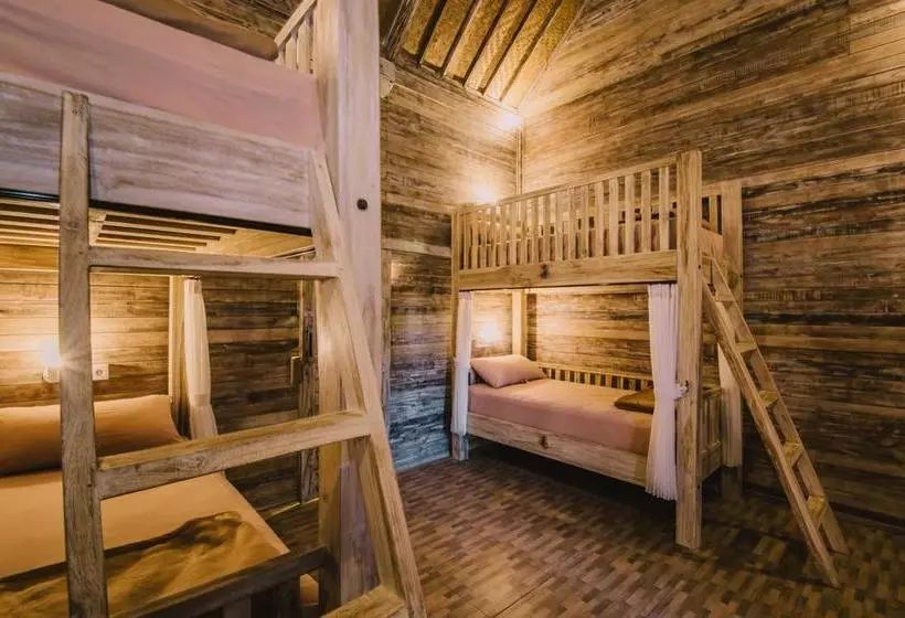 Pange Hostel Lembongan