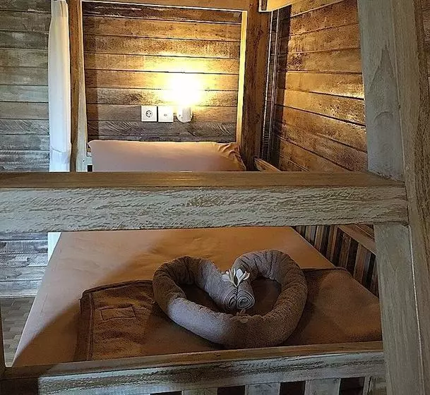 Pange Hostel Lembongan