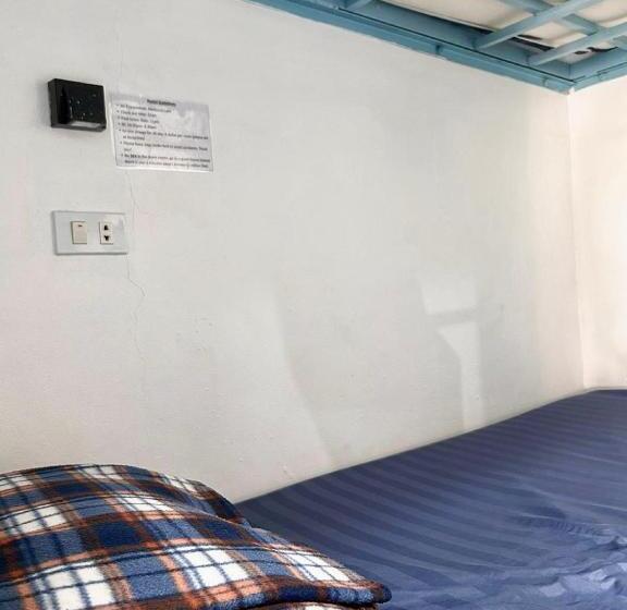 Sunrise Riverside Pool Hostel