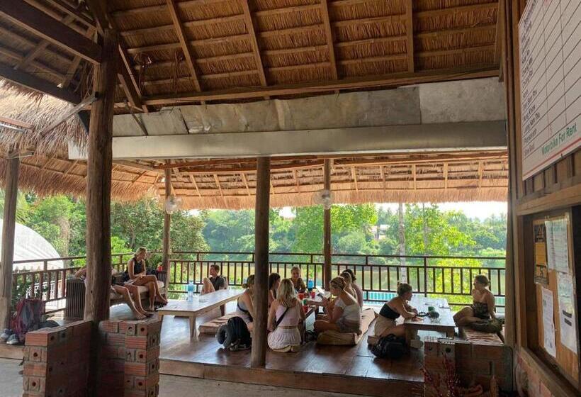 Sunrise Riverside Pool Hostel