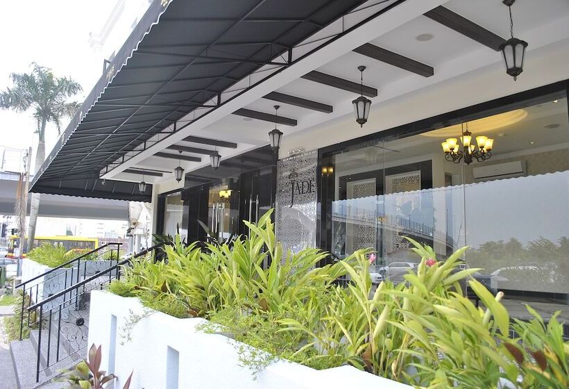 Hotel The Grand Jade