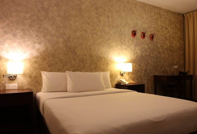 Hotel The Grand Jade