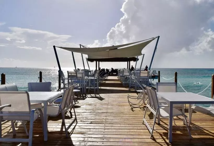 Apartaments At Cadaques Caribe