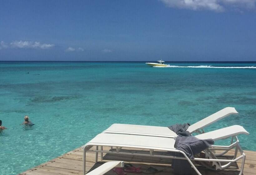 Apartaments At Cadaques Caribe