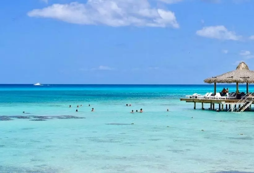 Apartaments At Cadaques Caribe