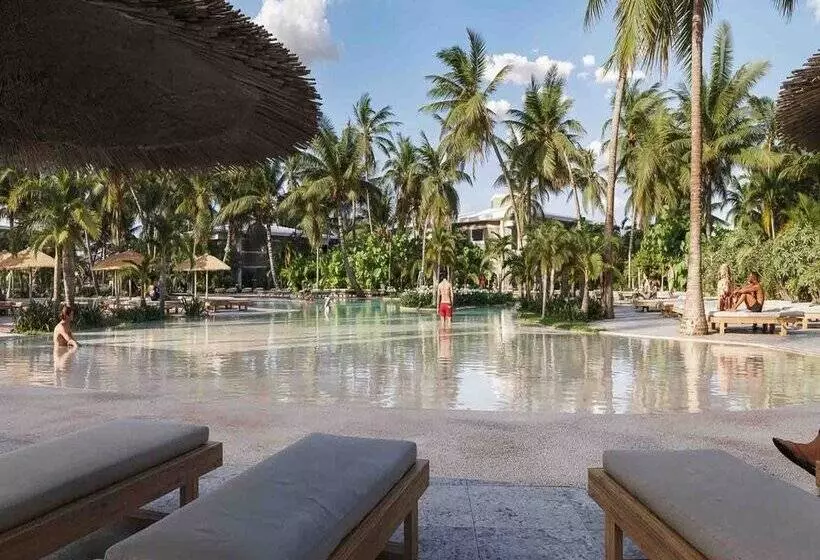 Family Selection at Grand Palladium Select Bávaro Resort & Spa - All Inclusive