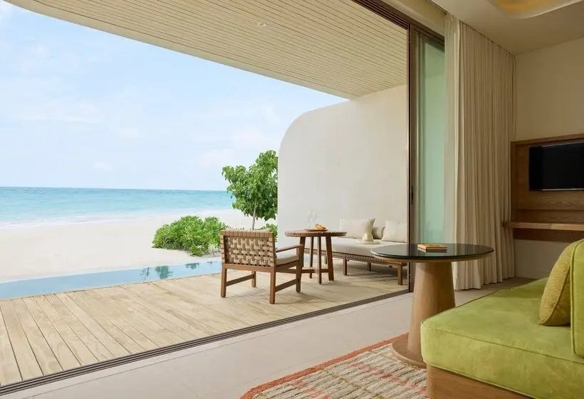 استراحتگاه Centara Grand Lagoon Maldives